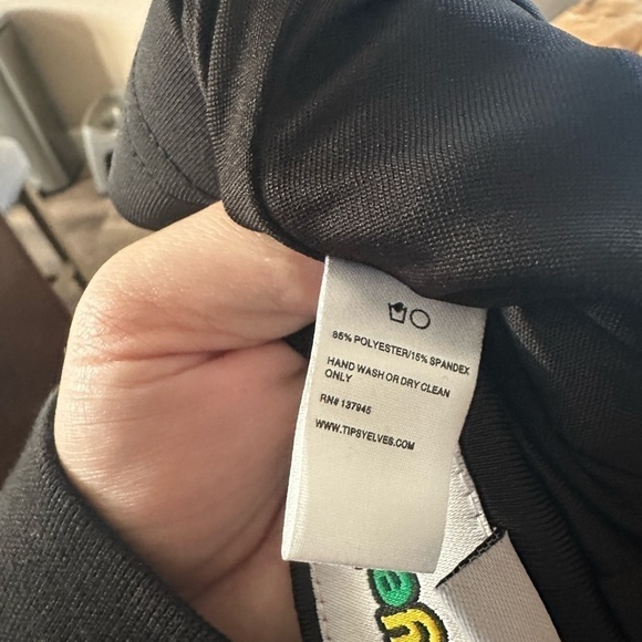 Tipsy elves leggings - Picture 6 of 6